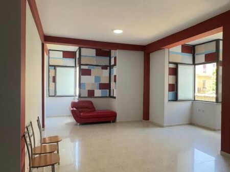Zyre Me Qera Tek Rruga e Durresit (ID BZ2744) Tirane