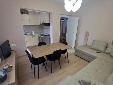 Apartment for rent 1+1 - 📍Myslym Shyri, near Kastrati gas station 570 thousand leke