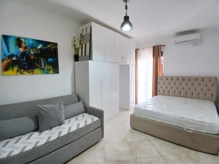 Qera | Garsoniere | Rruga e Barrikadave | 520 €/muaj