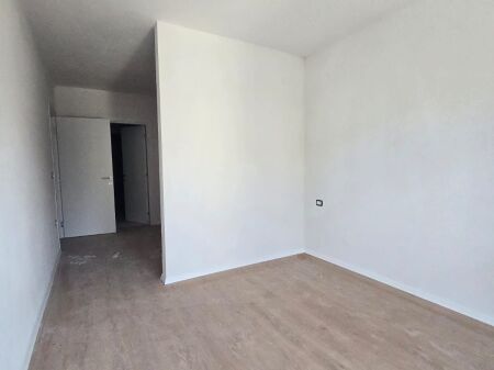 Apartament 2+1 per shitje Ish Fusha e Aviacionit
