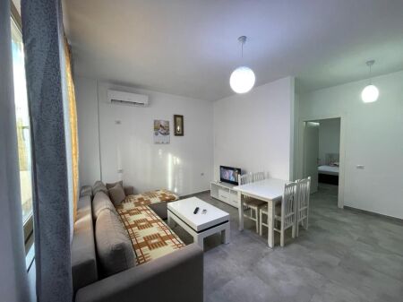 Rent | Shtëpi private 1 + 1 | Sauk | 400 €/month
