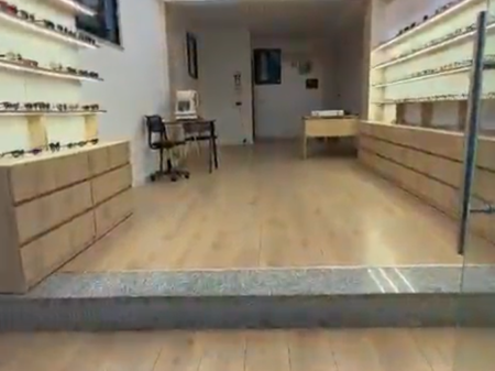 Negozio in affitto Via Kavaja !
