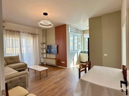 📣 QERA Apartament 2+1 📍 Tek Kopshti Zoologjik, Prane Supermarket Xhangolli ✨