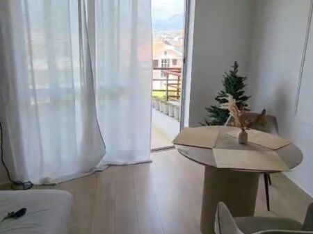 Appartamento 1+1 in vendita ai palazzi gialli