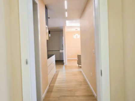 Jepet Apartament 2+1 me Qira te Kompleksi Delijorgji.