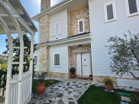 VILE ME QERA | TEG – KOMPLEKSI REZIDENCIAL GARDEN VILAS | 4000 €/month