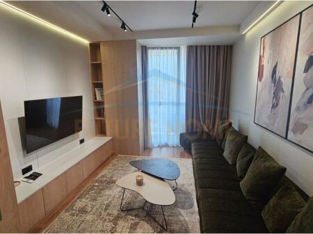 Affitto, Appartamento 1+1, Golden Tower, Via Mine Peza.