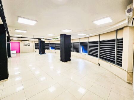 🏢Commercial Space for Rent with Area: 300 m² on Dibrës Street,