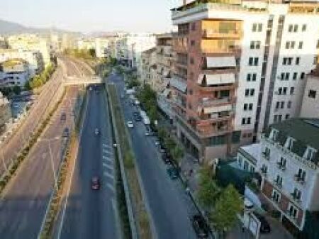 Business premises for rent Selites Roundabout