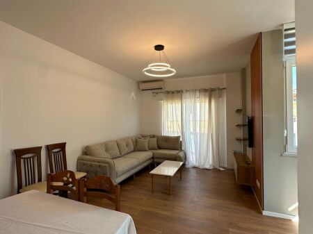 Apartament2+1 me Qera tek Kopshti Zologjik (ID 52215004)