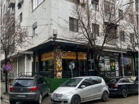 Rent, Business Premises, "5 Maji" Street, Dry Lake, Tirana