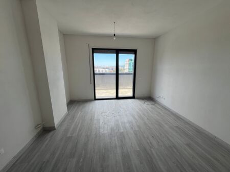 Qera, Apartament 2+1+2 Bulevardi i Ri