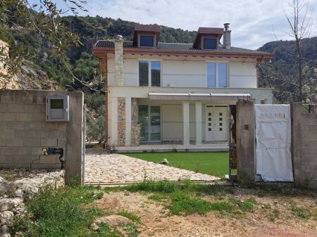 Villa for sale