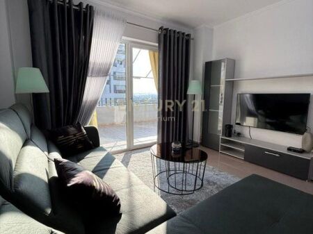 Japim apartament 2+1+2 tek 5 maji!!!