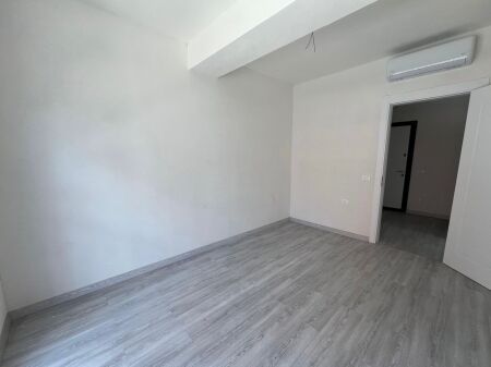 Apartamen 2+1+2 me qera