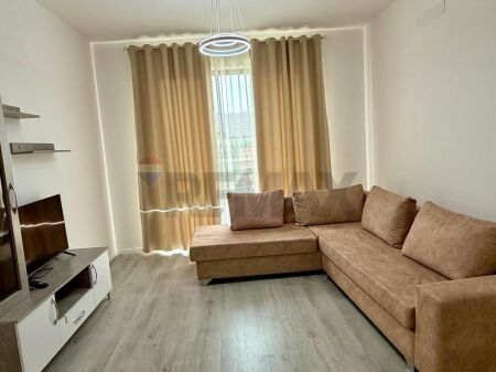 APARTAMENT 2+1+2 PER QIRA Ish Dogana