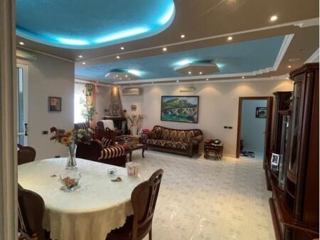 Shitet, Apartament 2+1+2, Irfan Tomini, Tiranë