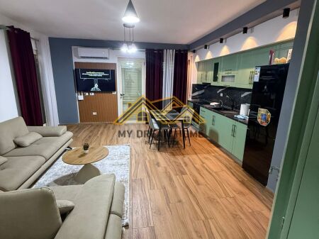 FOR RENT 2+1+2 APARTMENT FIRST LINE WITH SEA VIEW