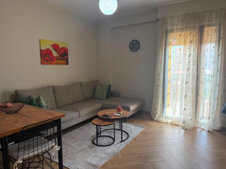 🏢Shkolla e Baletit,jepet me qera apartament 1+1+post parkimi,i mobiluar 65,000Leke