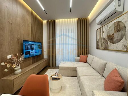 In vendita, Appartamento 1+1, Residenza Oxa, Tirana.