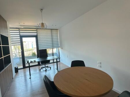🏢 Jepet me Qira Ambient Zyre – Lake View Residence