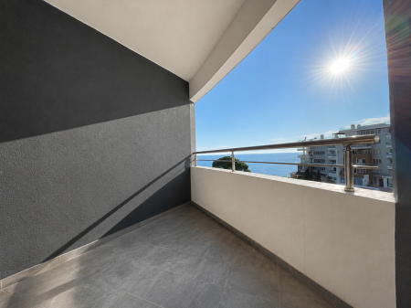 Shitet Apartament 2+1 me Pamje Deti në Currila, Durrës