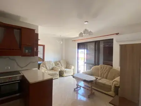 Apartment 2+1 me qira ne Kinostudio