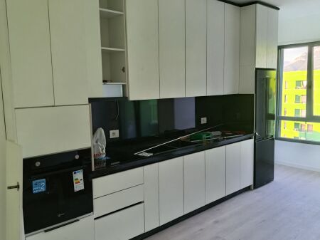 Qera | Apartament 1 + 1 | Rruga 5 Maji | 450 €/muaj