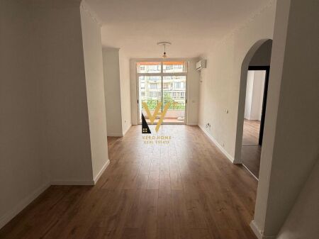 VENDESI APPARTAMENTO 2+1+BLK A ASTIR, FRATARI 140.000 EURO