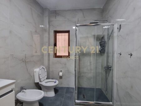 Shesim apartament 2+1 në Rrugen e Dibres, Tiranë !