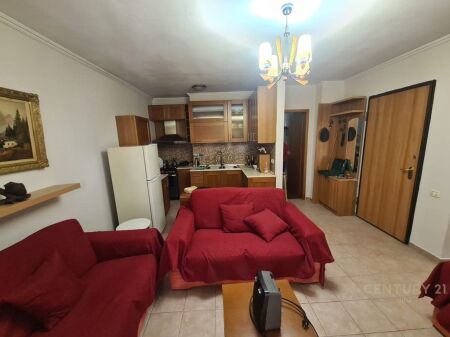 APPARTAMENTO 1+1 IN VIA 5 MAGGIO!