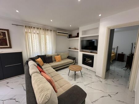 🏠Nella zona di Siri Kodres, è in affitto il primo piano di una casa privata