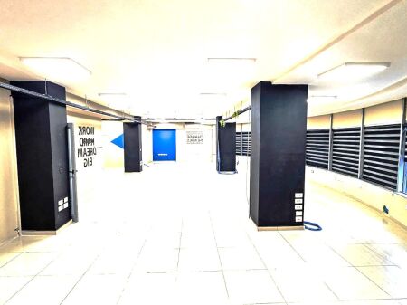 🏢 Ambient Komercial me Qira – 300 m² | Rruga e Dibrës, pranë zonës së Selvisë