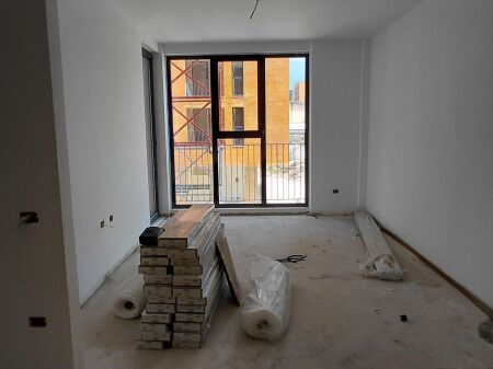Siri kodra shitet Apartament 1+1 kati 2 i bosh