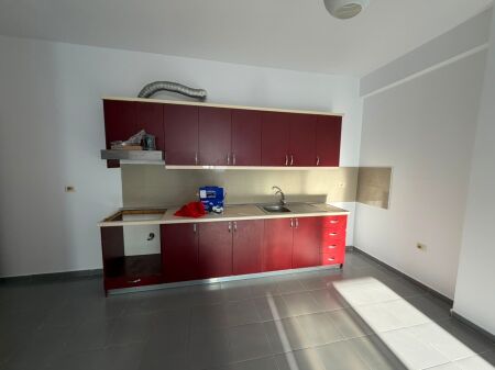 Shesim apart 2+1 Yzberisht te Bar Unik