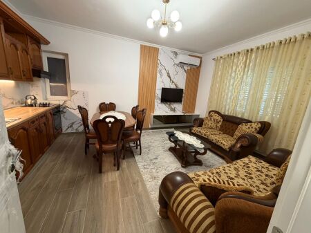 🏠Jepet me qira hyrje 2+1+Post Parkimi prane Bulevardit të ri