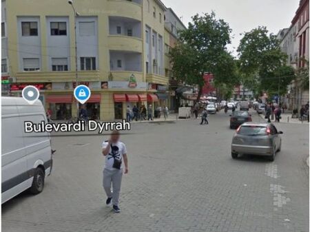 VENDITA AMBIENTE AL PIANO 1 DEL BOULEVARD DYRRAH VICINO ALLA STRADA PRINCIPALE 350.000 €