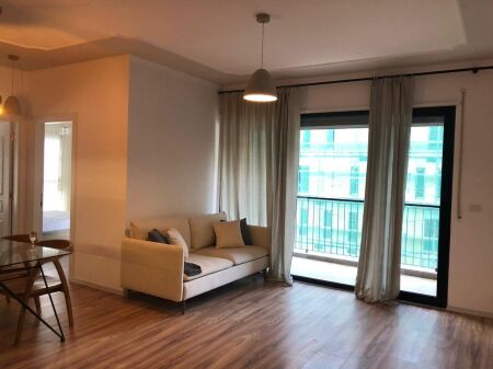 Affitto | Apartament 2 + 1 | Stacioni i Trenit, prane Hipotekes| 800 €/mese