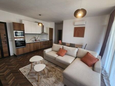 Apartament 2+1 per qira tek Bulevardi i Ri:::