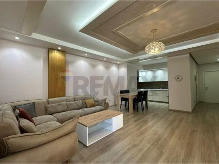 Apartament 3+1+2 Per Qira Ne Bllok