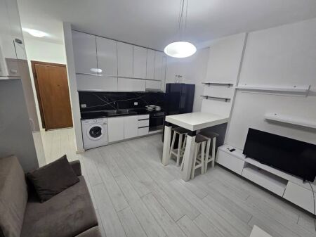 JEPET GARSONIERE ME QERA - KODRA E DIELLIT, TIRANE