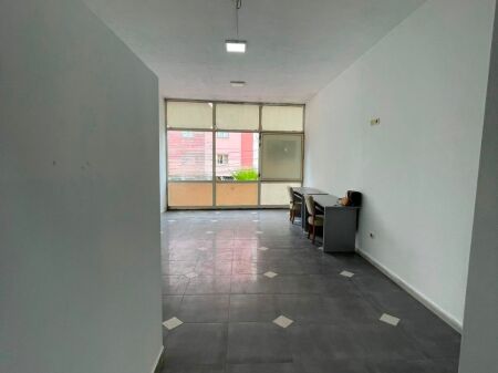 BUSINESS PREMISES FOR RENT - 2 PALMAT ASTIR
