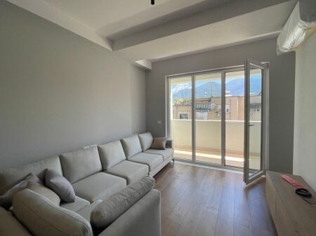 SHK. E BASHKUAR, APARTAMENT 2+1 - PER QIRA