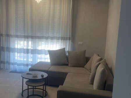 🏠 Jepet me qera apartament 2+1+2 në Brryl