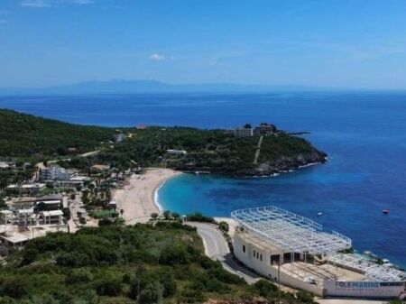APARTAMENT ME VERANDE DHE PARKIM TE FOLIRE VILLAGE JALE