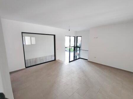 Commercial space for sale in Green City – Tirana