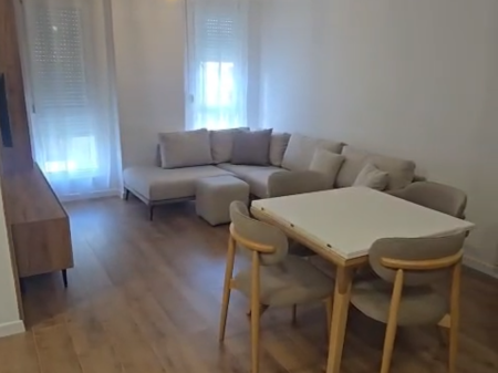 Apartament 1+1 per qera Univers City !
