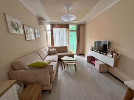 Apartament Me Qera 2+1 Tek Komuna e Parisit (ID B2201959) Tirane