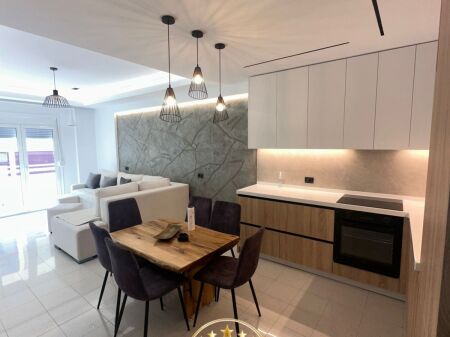 🏡 SHITET APARTAMENT 2+1 ME BALLKON 📍 PELIKANI PLAZH DURRES