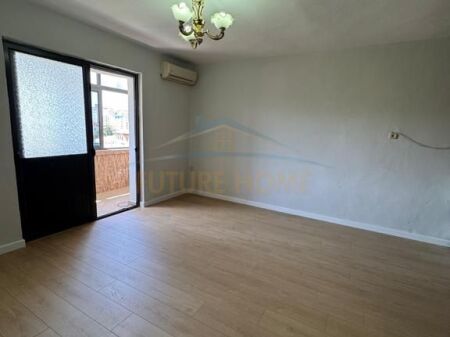 Shitet, Apartament 1+1, Ali Demi, Tirane